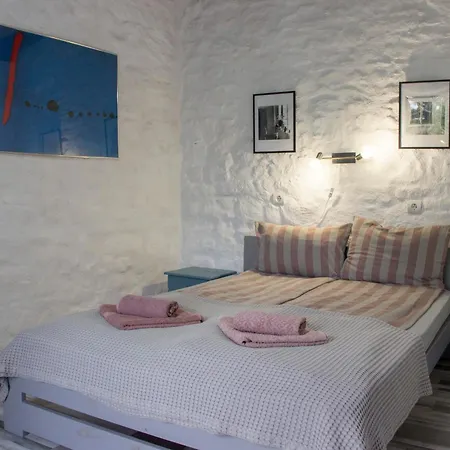 Vintage House Prima Priori *