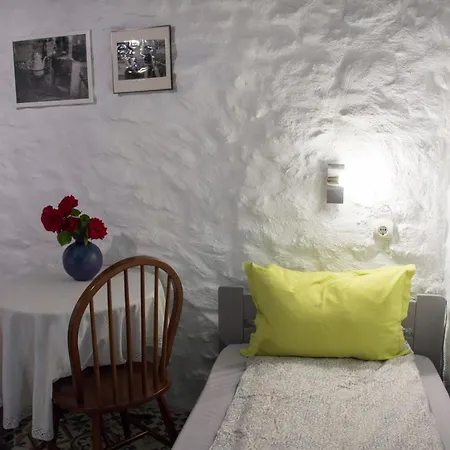 Vintage House Prima Priori Vaklino