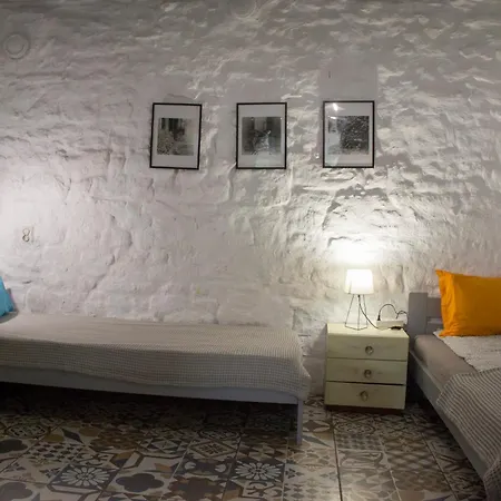 Vintage House Prima Priori * Vaklino